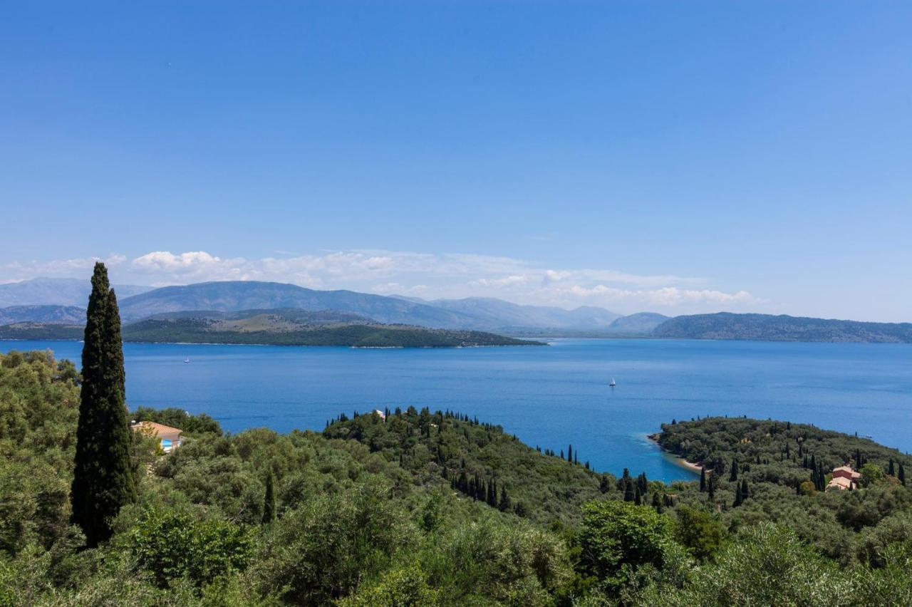Villa Scirocco & Folitsa