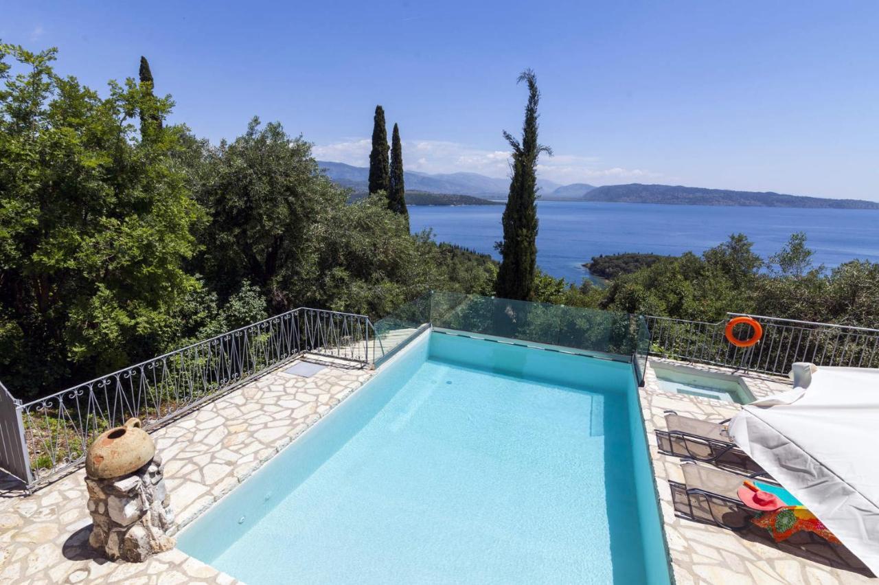 Villa Scirocco & Folitsa