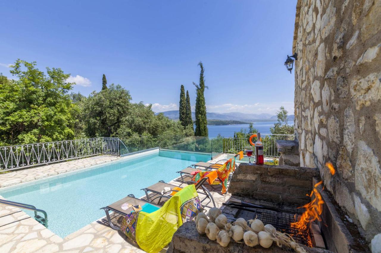 Villa Scirocco & Folitsa